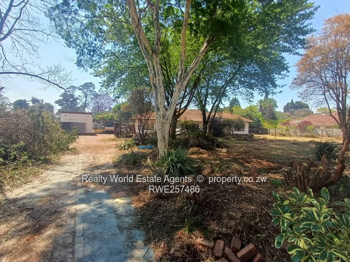 Groom Bridge House To Let Potential For Many Uses  