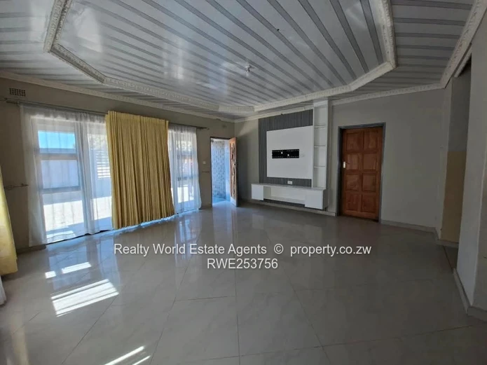 Ruwa Sebassa Park House for Sale