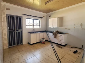 Meyrick Park Cluster Home To Let