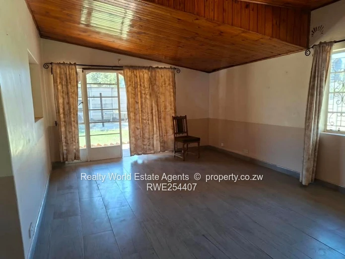 Avondale West House to Rent
