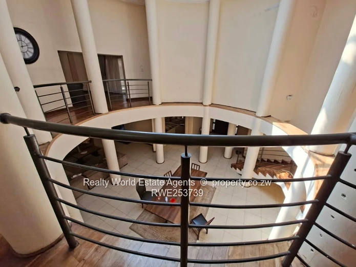 Helensvale Family Home for Sale