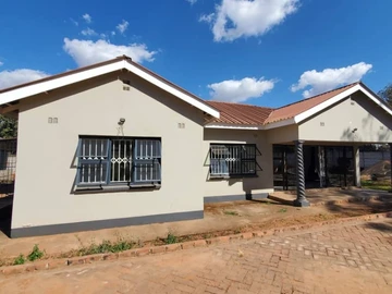 Meyrick Park Cluster Home To Let