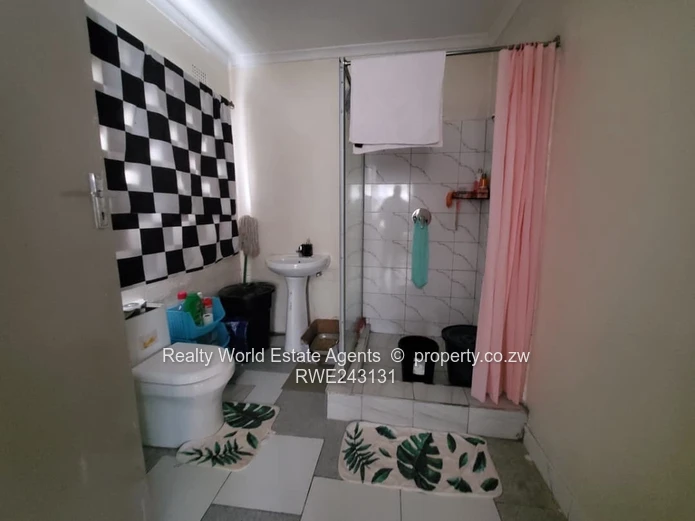 Bluff Hill Pamvura Sunset Mews-Townhouse for Sale (Sole Mandate)