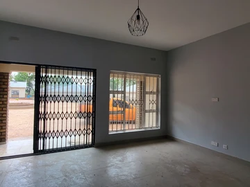 2 Bedroom Garden Flat