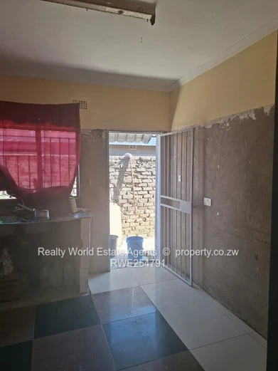 House for Sale – Chitungwiza Unit NOP