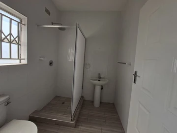 3 Bedroom Garden Flat