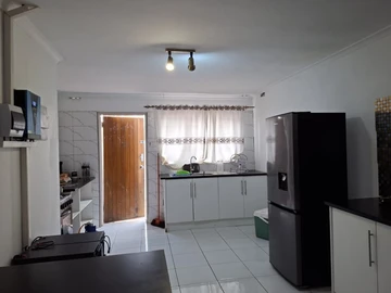 4 Bedroom Garden Flat