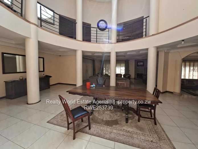 Helensvale Family Home for Sale