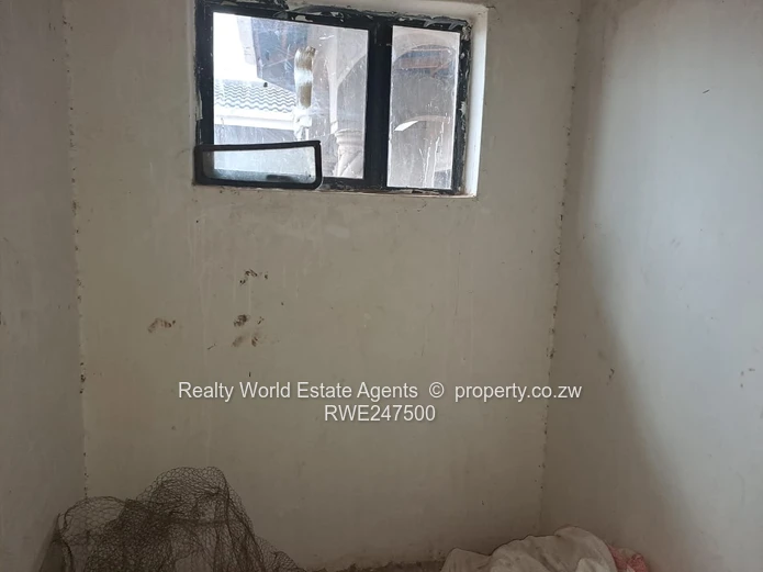 Manresa House for Sale – Finish to Your Taste