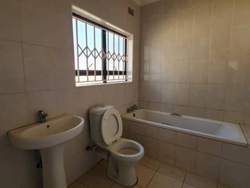 Meyrick Park Cluster Home To Let