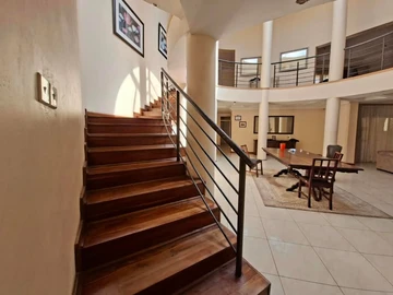 7 Bedroom House