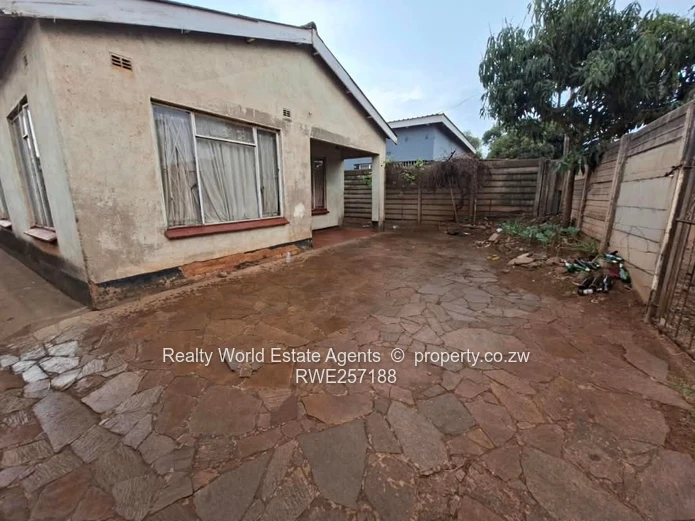 Warren Park House for Sale