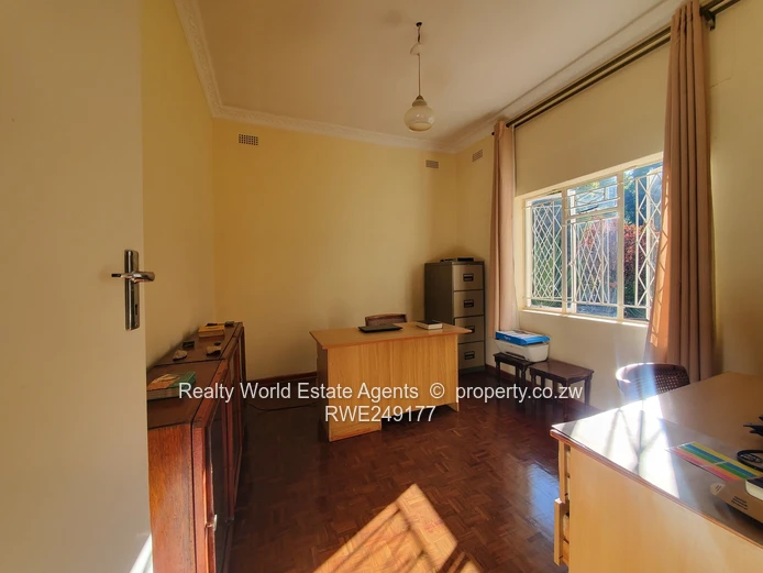Borrowdale, Behind Sam Levy Rental - 5 Beds