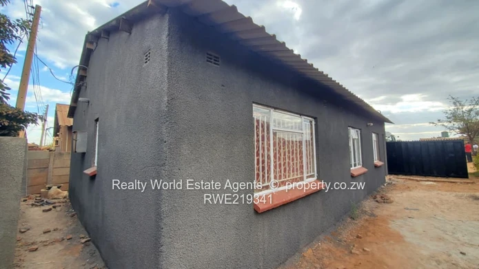House To Let in Dzivarasekwa 