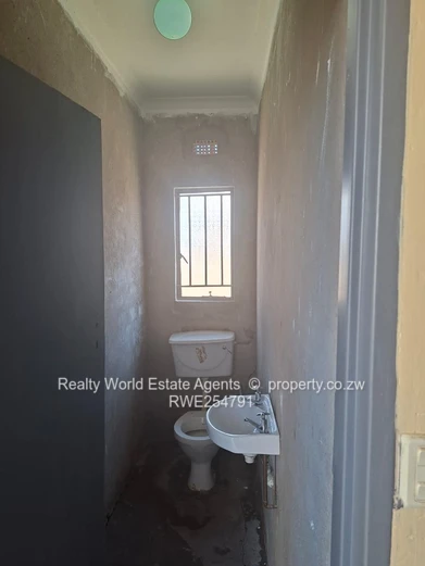 House for Sale – Chitungwiza Unit NOP