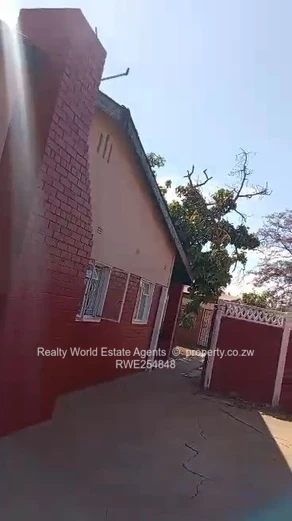 Paddonhurst House to Rent