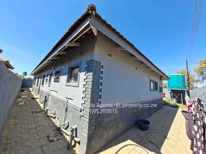 Ruwa Sebassa Park House for Sale