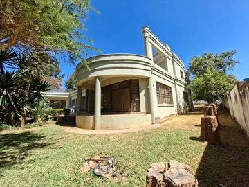 7 Bedroom House