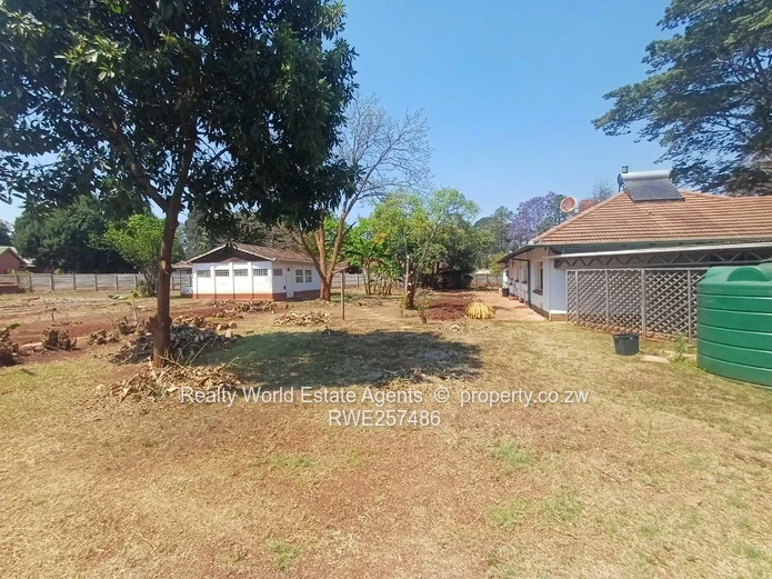 Groom Bridge House To Let Potential For Many Uses  