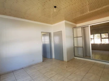 Meyrick Park Cluster Home To Let