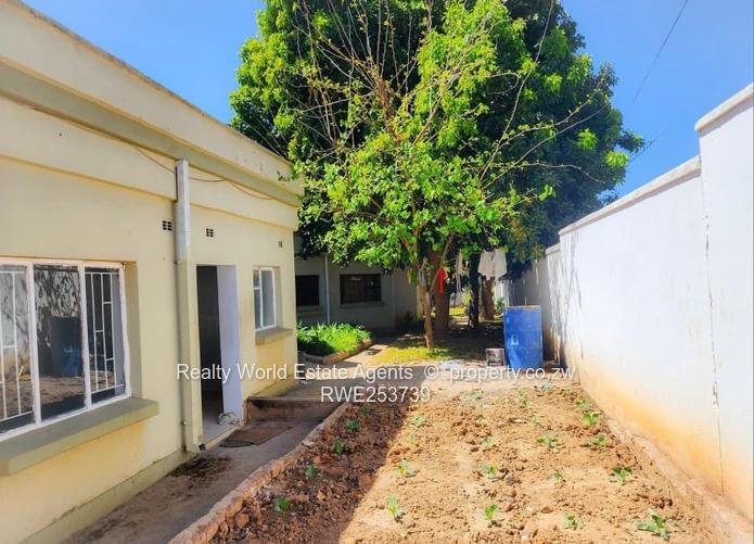 Helensvale Family Home for Sale