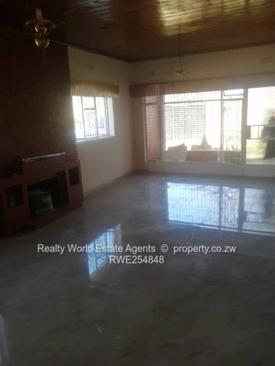 Paddonhurst House to Rent