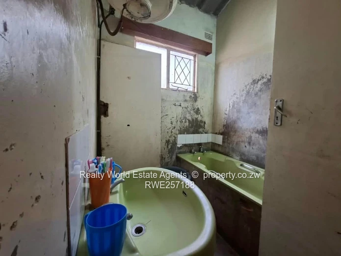 Warren Park House for Sale