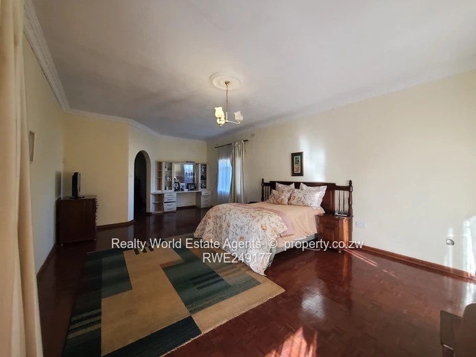 Borrowdale, Behind Sam Levy Rental - 5 Beds