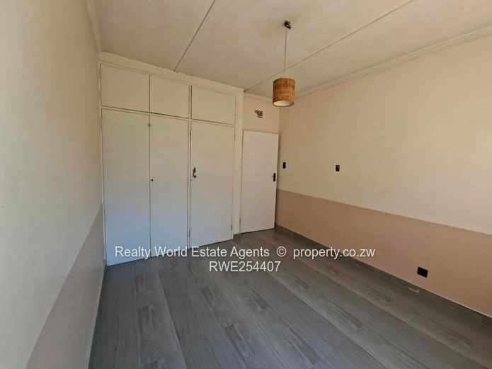 Avondale West House to Rent