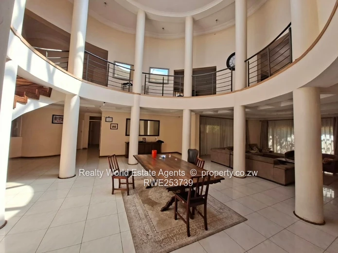 Helensvale Family Home for Sale
