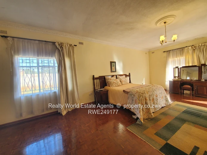 Borrowdale, Behind Sam Levy Rental - 5 Beds