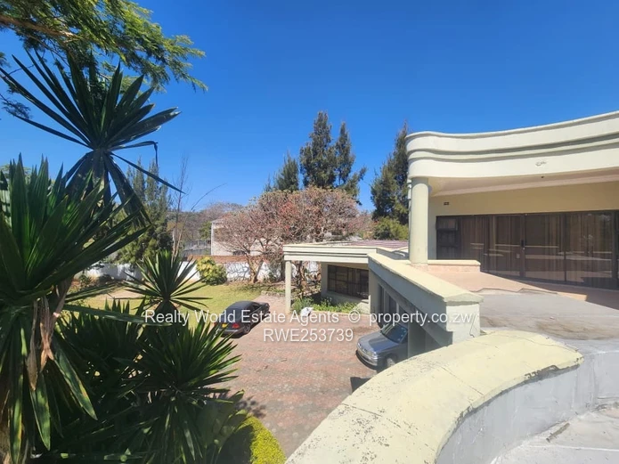 Helensvale Family Home for Sale