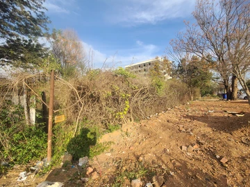 Commercial & Industrial Land