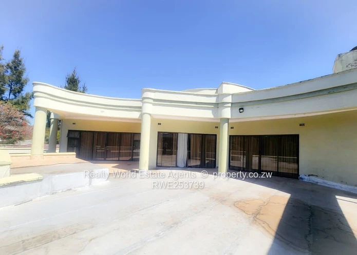 Helensvale Family Home for Sale