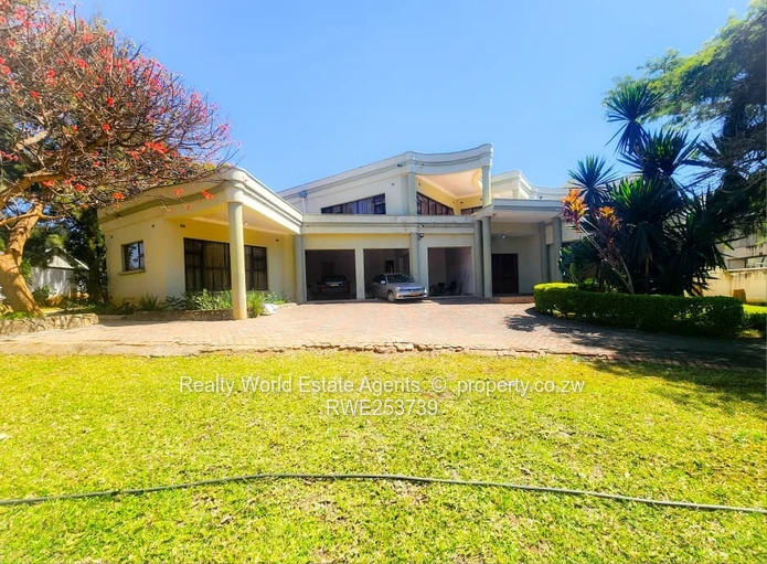 Helensvale Family Home for Sale