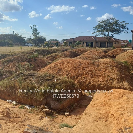 Ruwa Chipukutu Stand For Sale  (Sole Mandate)