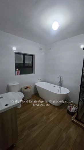 5 Bedroom House for Sale in Mount Pleasant Heights