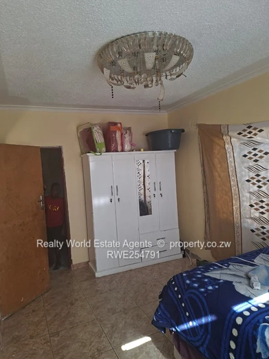 House for Sale – Chitungwiza Unit NOP