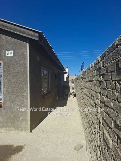 House for Sale – Chitungwiza Unit NOP